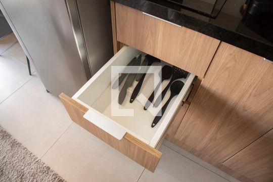 Cozinha de kitnet/studio à venda com 1 quarto, 21m² em Vila Clementino, São Paulo