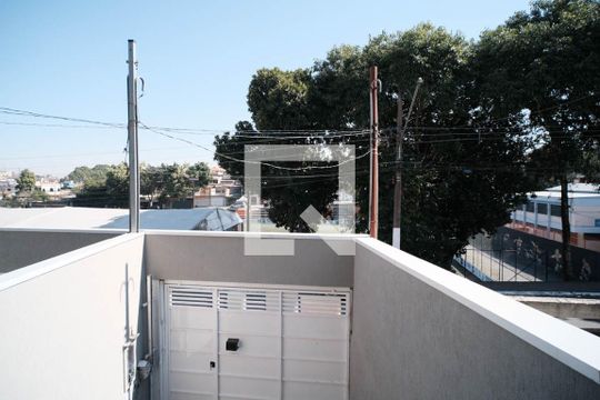 Sala de casa à venda com 2 quartos, 72m² em Vila Nhocuné, São Paulo