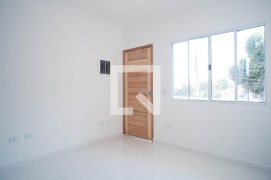 Sala de casa à venda com 2 quartos, 72m² em Vila Nhocuné, São Paulo