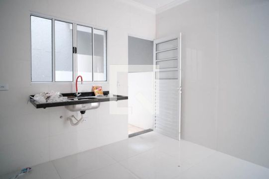 Cozinha de casa à venda com 2 quartos, 72m² em Vila Nhocuné, São Paulo