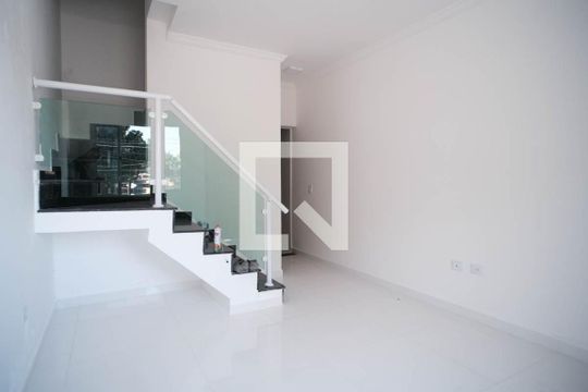 Sala de casa à venda com 2 quartos, 72m² em Vila Nhocuné, São Paulo