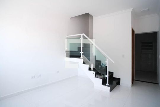 Sala de casa à venda com 2 quartos, 72m² em Vila Nhocuné, São Paulo