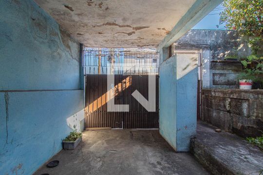 Garagem de casa à venda com 2 quartos, 100m² em Vila Nhocuné, São Paulo
