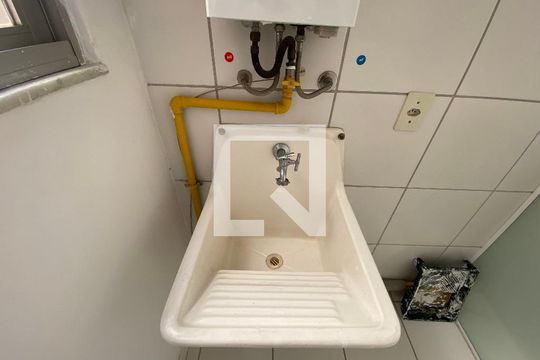 Área de Serviço de apartamento à venda com 2 quartos, 60m² em Taquara, Rio de Janeiro