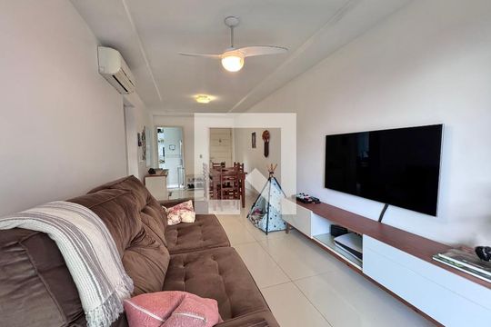 Sala de apartamento para alugar com 2 quartos, 83m² em Recreio dos Bandeirantes, Rio de Janeiro
