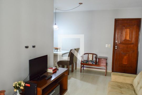 Sala de apartamento para alugar com 2 quartos, 63m² em Taquara, Rio de Janeiro