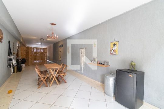 Garagem de casa à venda com 3 quartos, 164m² em Vila Ré, São Paulo