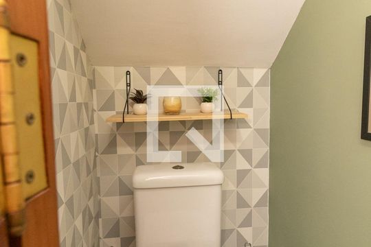Lavado 01 de casa à venda com 3 quartos, 164m² em Vila Ré, São Paulo