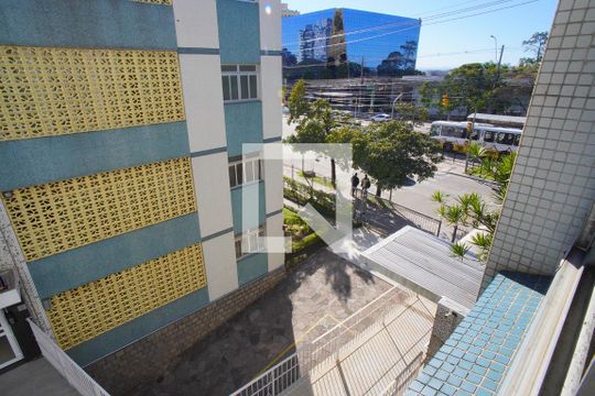 Quarto 2 - Vista de apartamento para alugar com 4 quartos, 130m² em Auxiliadora, Porto Alegre