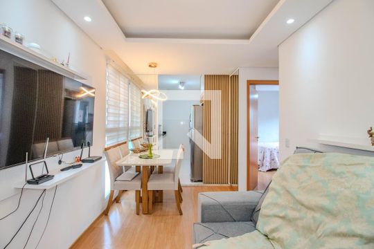 Sala de apartamento à venda com 2 quartos, 41m² em Mário Quintana, Porto Alegre
