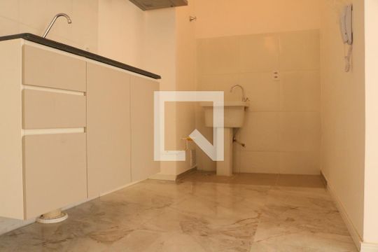 Cozinha de apartamento para alugar com 2 quartos, 37m² em Lapa, São Paulo