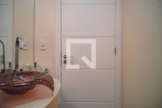 Lavabo de apartamento à venda com 2 quartos, 193m² em Morro do Espelho, São Leopoldo