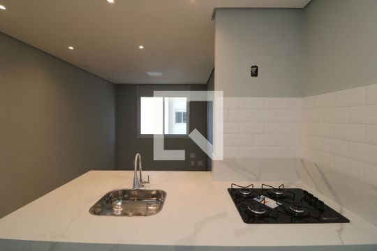 Cozinha de apartamento para alugar com 2 quartos, 36m² em Jardim Adutora, São Paulo