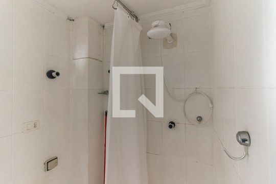 Banheiro de kitnet/studio para alugar com 1 quarto, 33m² em Vila Buarque, São Paulo