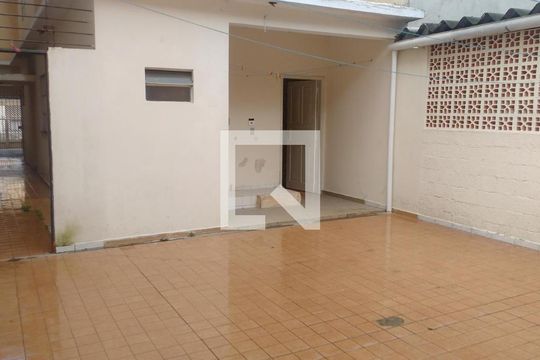 Casa à venda com 6 quartos, 300m² em Parque das Nações, Santo André