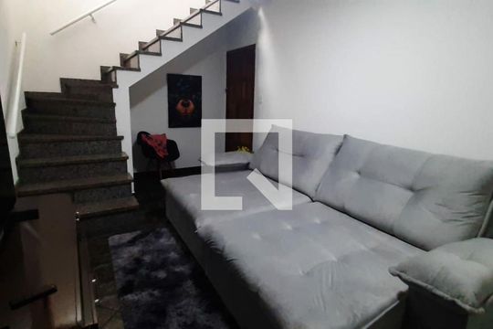 Casa à venda com 4 quartos, 210m² em Vila Metalúrgica, Santo André
