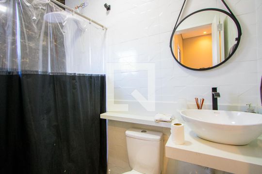 Banheiro da Suíte 1 de casa à venda com 2 quartos, 72m² em Jardim Ipanema, Santo André