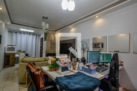 Sala de casa à venda com 3 quartos, 150m² em Vila Curuçá, Santo André