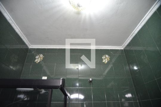 Banheiro da Suíte de casa à venda com 3 quartos, 125m² em Vila Valparaíso, Santo André