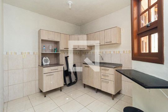 Cozinha - Armários de casa de condomínio para alugar com 3 quartos, 81m² em Santa Isabel, Viamão