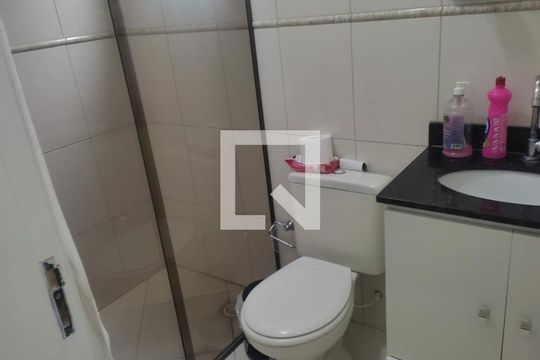 Casa à venda com 3 quartos, 100m² em Santa Terezinha, Santo André