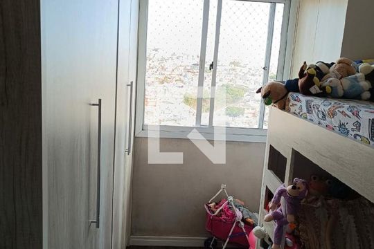 Apartamento à venda com 2 quartos, 44m² em Parque Sao Vicente, Mauá