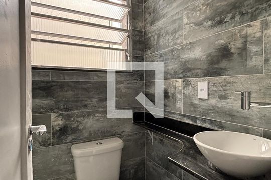 Banheiro Suíte de apartamento à venda com 1 quarto, 47m² em Copacabana, Rio de Janeiro