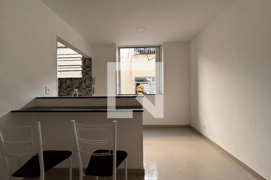 Cozinha e Área de Serviço de apartamento à venda com 1 quarto, 47m² em Copacabana, Rio de Janeiro