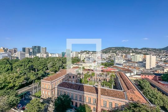 Vista de kitnet/studio para alugar com 1 quarto, 33m² em Centro, Rio de Janeiro