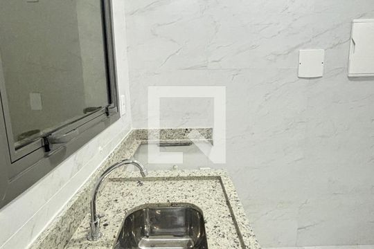 Sala/Cozinha de apartamento à venda com 2 quartos, 69m² em Jardim do Estádio, Santo André