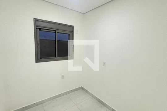 Quarto de apartamento à venda com 2 quartos, 69m² em Jardim do Estádio, Santo André