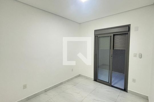 Suíte de apartamento à venda com 2 quartos, 74m² em Jardim do Estádio, Santo André