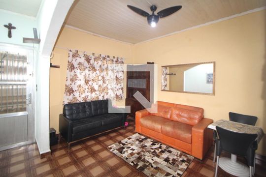 Casa para alugar com 4 quartos, 179m² em Jardim São Paulo, São Paulo