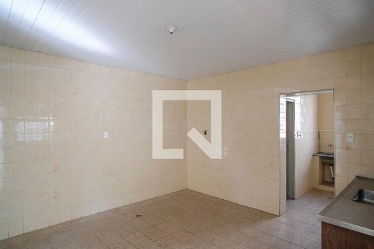 Cozinha de casa à venda com 2 quartos, 400m² em Santa Maria, São Caetano do Sul