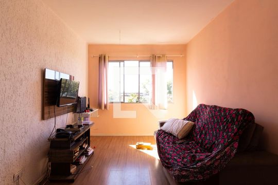 Sala de apartamento para alugar com 2 quartos, 80m² em Jardim Artur Alvim, São Paulo