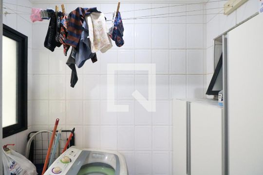 Área de Serviço de apartamento à venda com 2 quartos, 61020m² em Santo Antônio, São Caetano do Sul