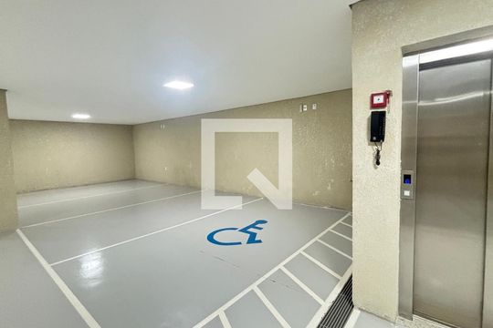 Garagem de apartamento à venda com 2 quartos, 112m² em Jardim do Estádio, Santo André