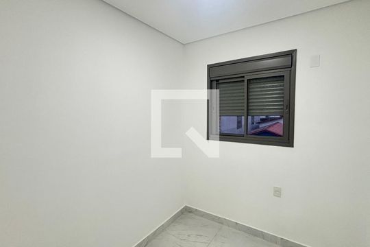 Quarto de apartamento à venda com 2 quartos, 112m² em Jardim do Estádio, Santo André