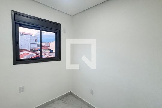 Quarto de apartamento à venda com 2 quartos, 109m² em Jardim do Estádio, Santo André