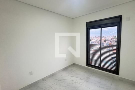 Suíte de apartamento à venda com 2 quartos, 109m² em Jardim do Estádio, Santo André
