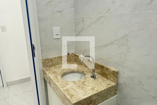Banheiro da Suíte de apartamento à venda com 2 quartos, 109m² em Jardim do Estádio, Santo André