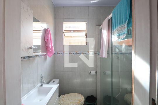 Banheiro de casa à venda com 1 quarto, 30m² em Rio Branco, Canoas