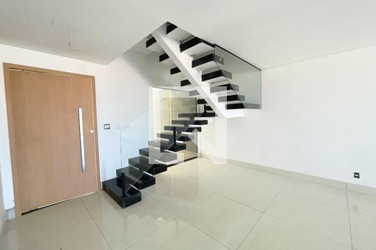 Sala de casa à venda com 3 quartos, 190m² em Manacás, Belo Horizonte