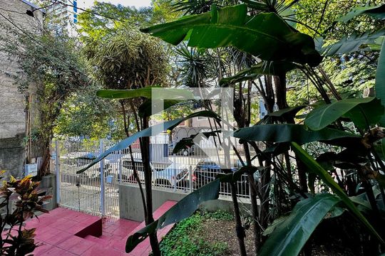 Vista Quarto 2 de casa à venda com 2 quartos, 114m² em Vila Cordeiro, São Paulo