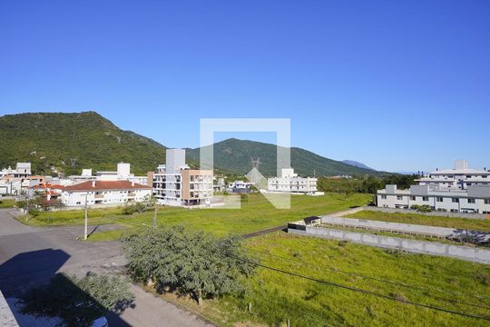 Vista do salão de festas de kitnet/studio para alugar com 1 quarto, 37m² em Alto Ribeirão Leste, Florianópolis