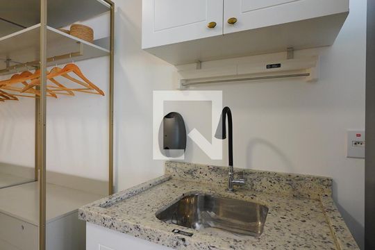 Studio de kitnet/studio para alugar com 1 quarto, 37m² em Alto Ribeirão Leste, Florianópolis