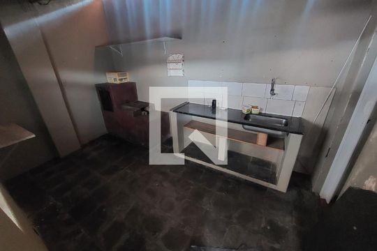 Área de Serviço de casa para alugar com 3 quartos, 250m² em Floresta, Belo Horizonte