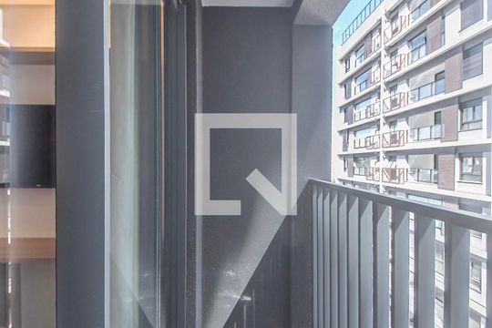 Varanda de kitnet/studio para alugar com 1 quarto, 35m² em Campo Belo, São Paulo