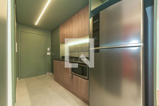 Cozinha de kitnet/studio para alugar com 1 quarto, 35m² em Campo Belo, São Paulo