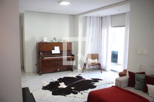 Sala de casa à venda com 4 quartos, 540m² em Milionários, Belo Horizonte